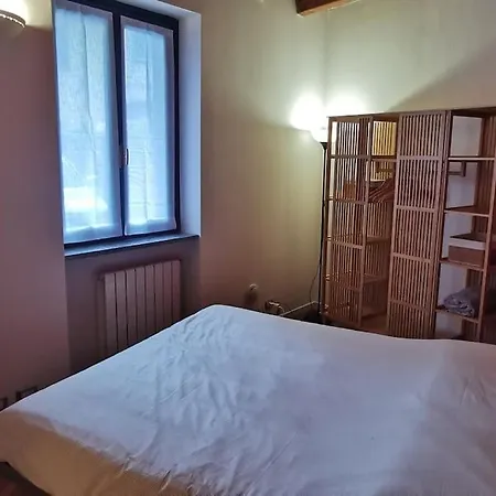 Bilocale In Corte Ristrutturata * Angera