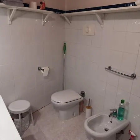 Bilocale In Corte Ristrutturata * אנג'רה